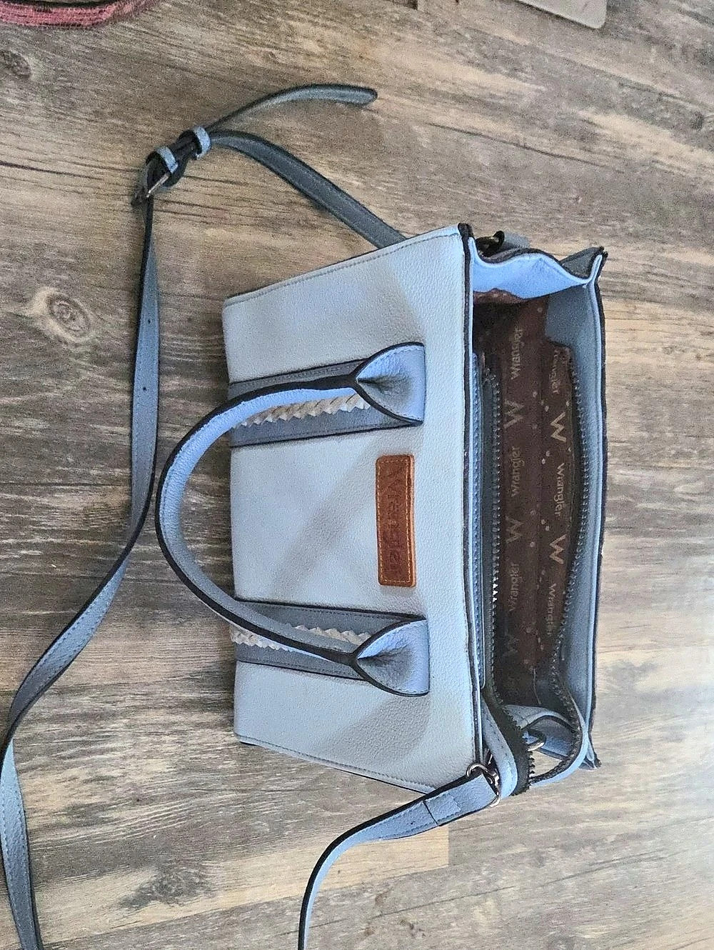 Wrangler Shoulder Bag in Blue